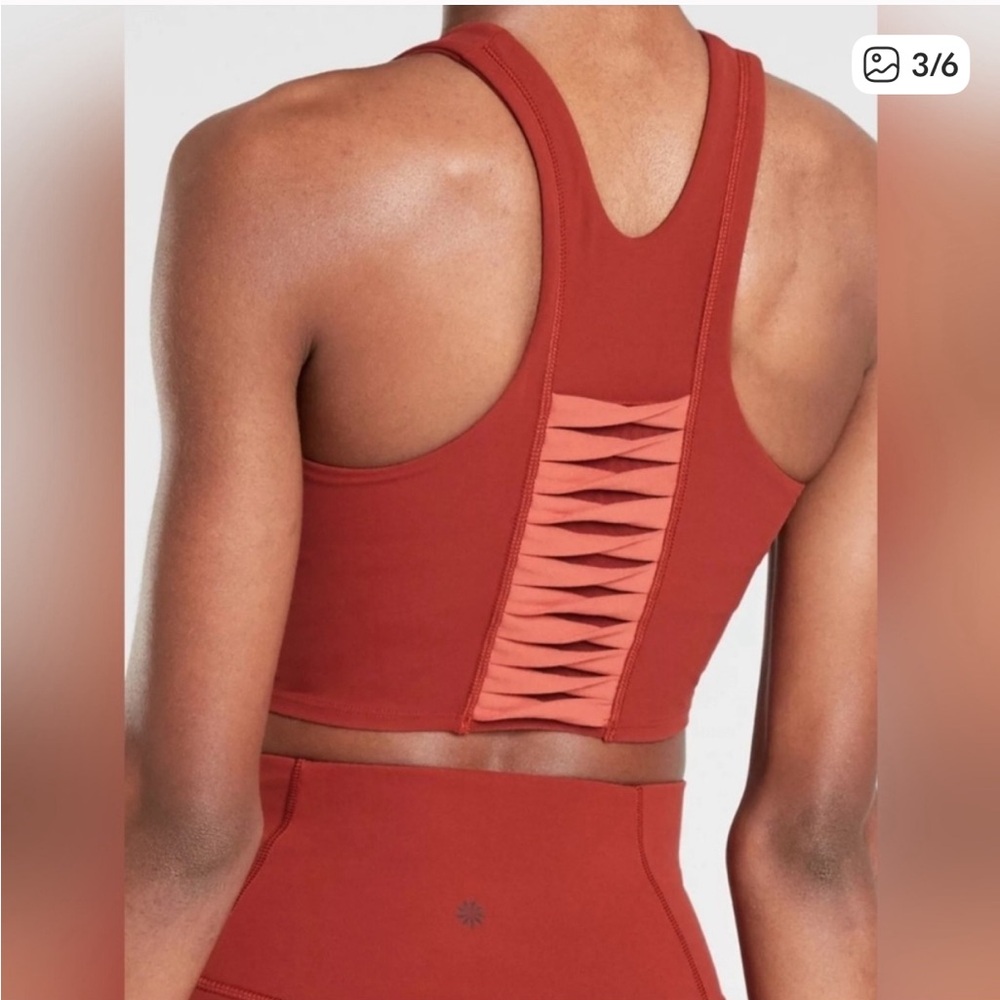 Athleta Conscious Twist Crop